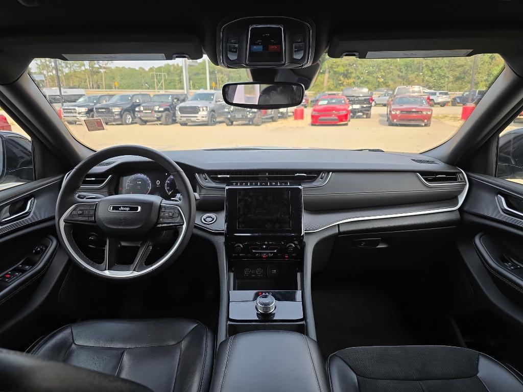 used 2024 Jeep Grand Cherokee L car, priced at $28,897