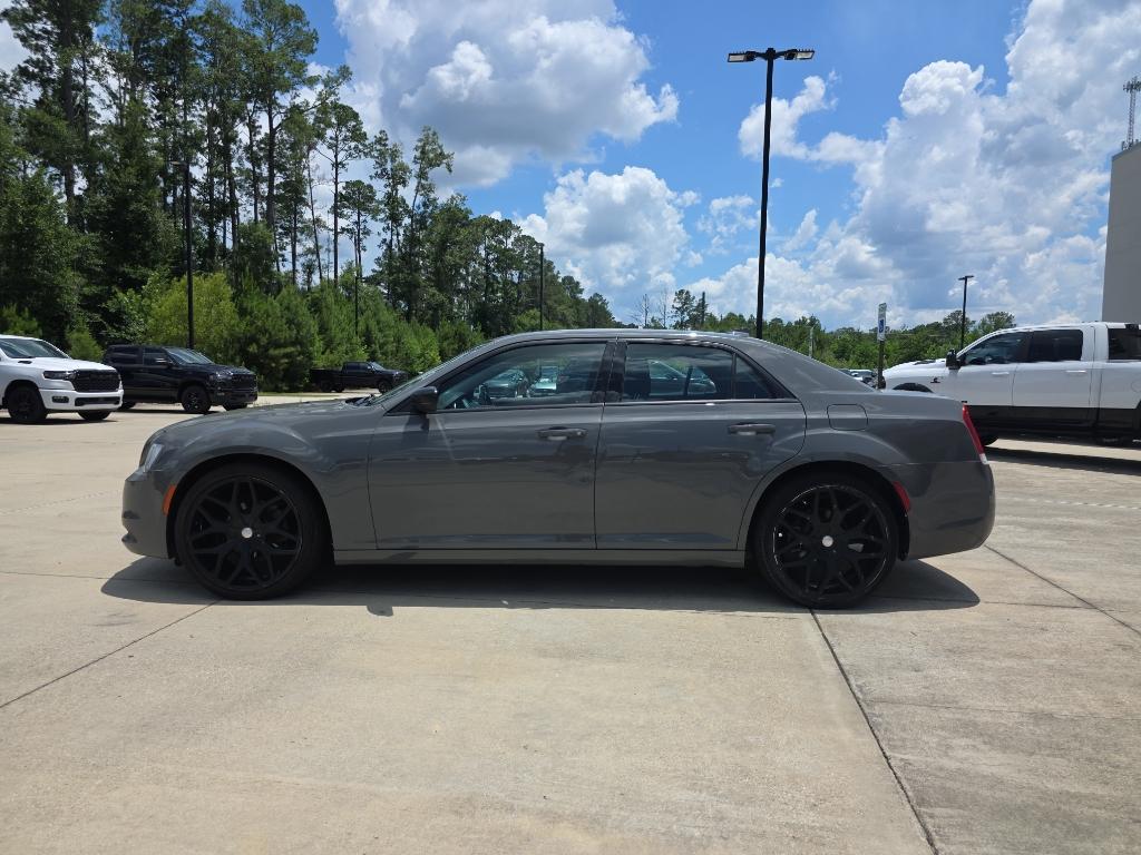 used 2019 Chrysler 300 car, priced at $20,977
