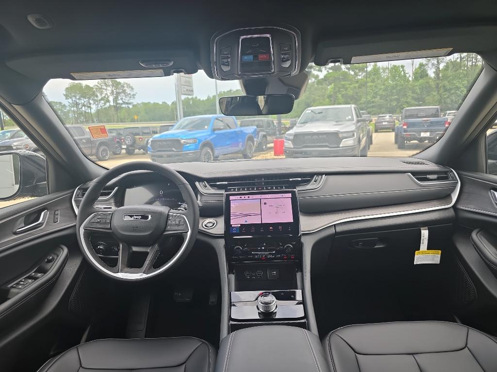 new 2025 Jeep Grand Cherokee L car, priced at $46,515