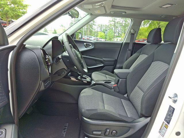 new 2025 Kia Soul car, priced at $25,725