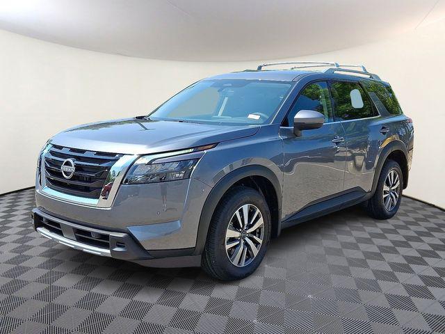 new 2025 Nissan Pathfinder car, priced at $44,034