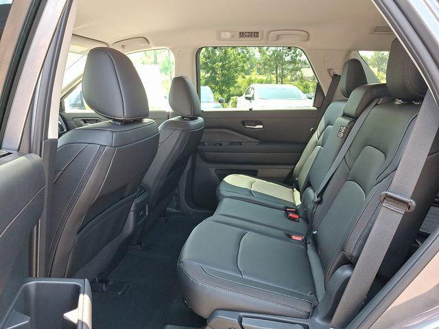 new 2025 Nissan Pathfinder car, priced at $44,034