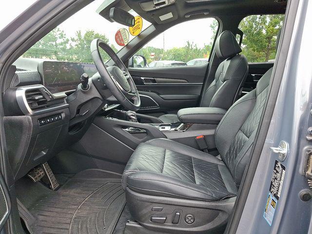 used 2023 Kia Telluride car, priced at $39,196