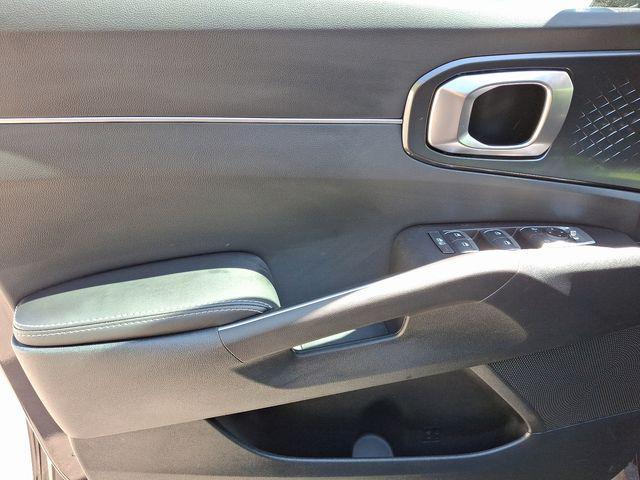 new 2025 Kia Sorento car, priced at $34,817