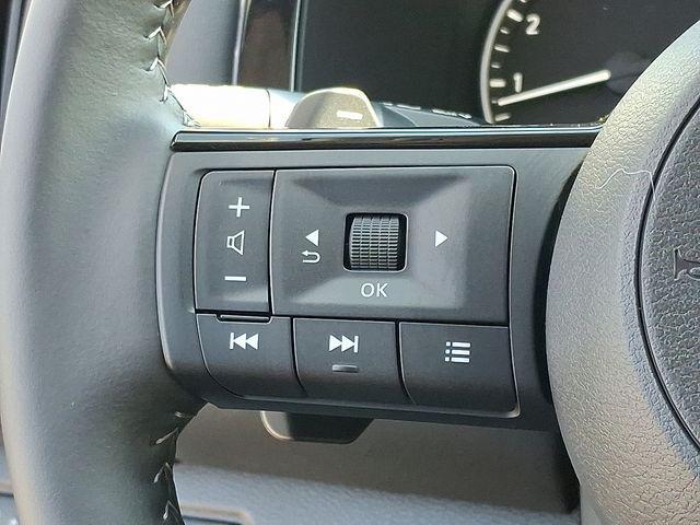 new 2025 Nissan Pathfinder car, priced at $38,738