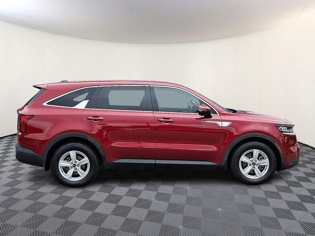 used 2021 Kia Sorento car, priced at $19,674