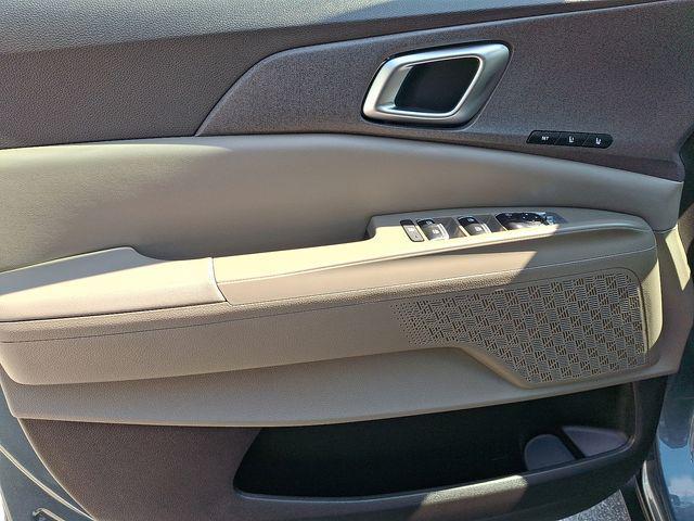 new 2026 Kia Carnival Hybrid car, priced at $49,525