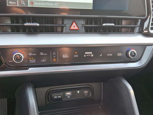 new 2025 Kia Sportage car, priced at $32,115