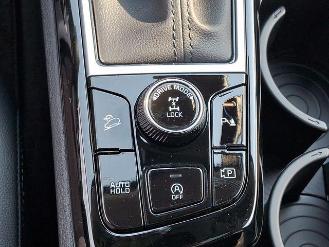 new 2025 Kia Sportage car, priced at $32,115