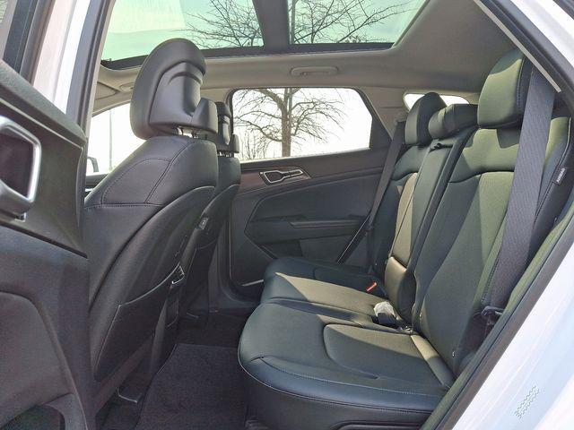 new 2025 Kia Sportage car, priced at $32,115