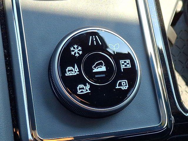 new 2025 Nissan Pathfinder car, priced at $43,715