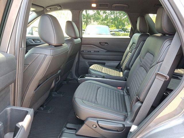 new 2025 Nissan Pathfinder car, priced at $43,715