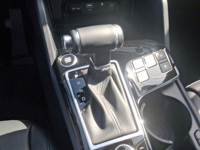 new 2025 Kia Sportage car, priced at $32,756