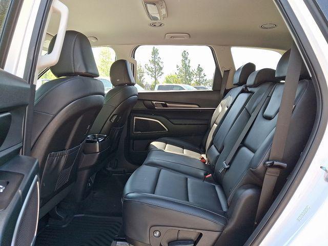 new 2025 Kia Telluride car, priced at $37,015