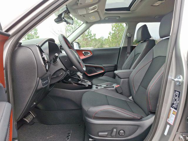 new 2025 Kia Soul car, priced at $27,156