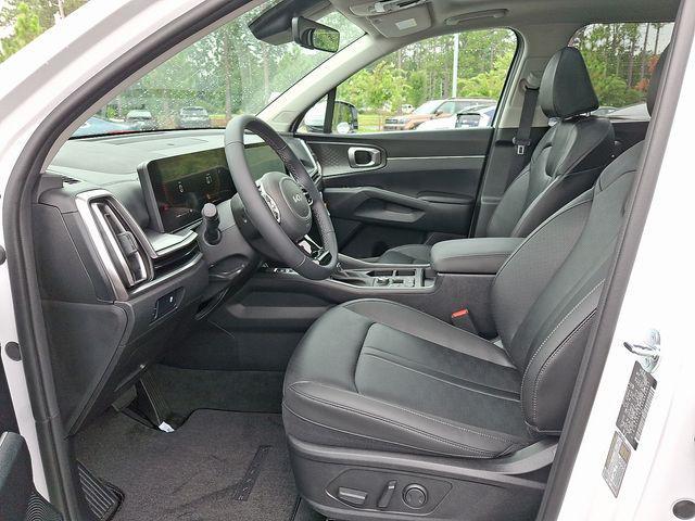 new 2025 Kia Sorento car, priced at $33,798