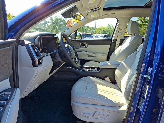 used 2023 Kia Sorento car, priced at $29,582