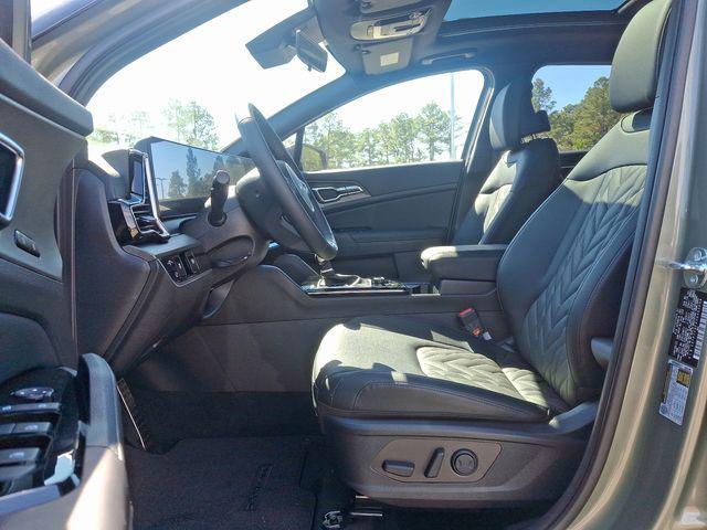 new 2025 Kia Sportage car, priced at $36,948