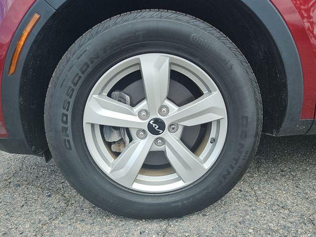 used 2023 Kia Sorento car, priced at $27,077