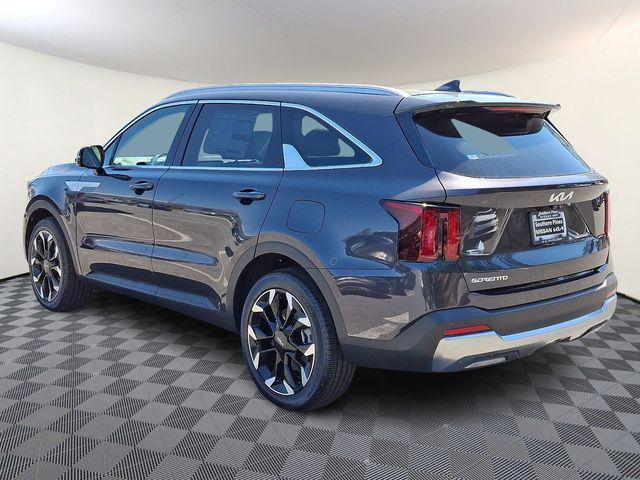 new 2025 Kia Sorento car, priced at $37,076
