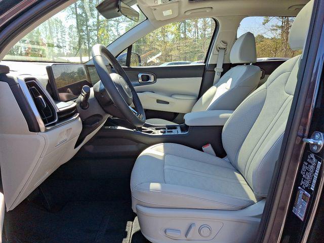 new 2025 Kia Sorento car, priced at $37,076