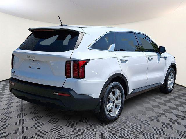 used 2023 Kia Sorento car, priced at $26,552
