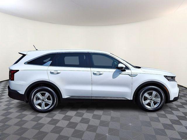 used 2023 Kia Sorento car, priced at $26,552