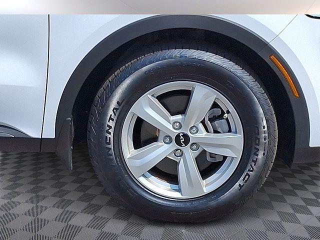 used 2023 Kia Sorento car, priced at $26,552