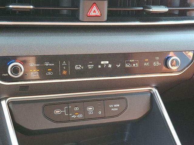 used 2025 Kia Carnival Hybrid car, priced at $43,550