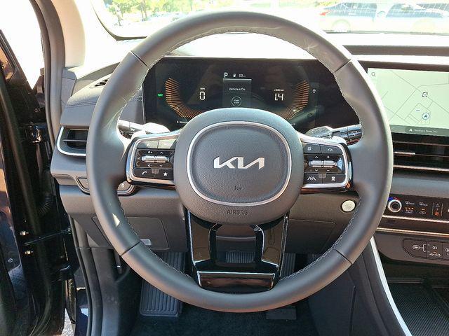 used 2025 Kia Carnival Hybrid car, priced at $43,550