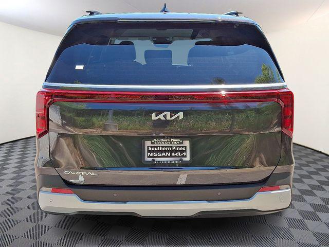 new 2025 Kia Carnival car, priced at $40,919