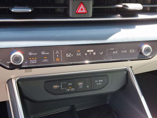 new 2025 Kia Carnival car, priced at $40,919