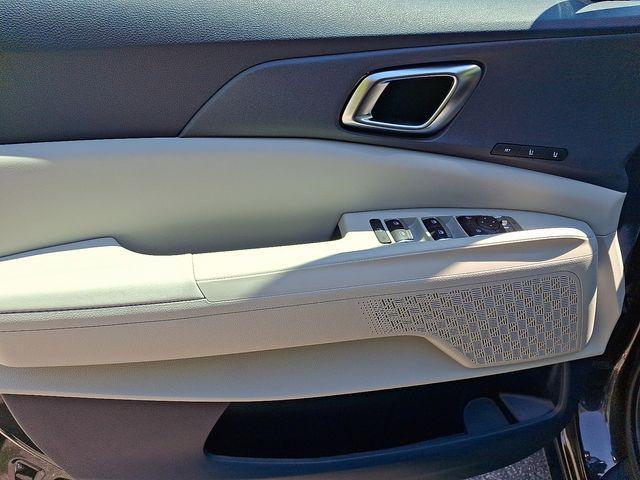 new 2025 Kia Carnival car, priced at $40,919