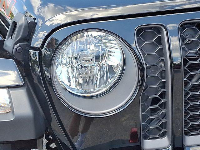 used 2023 Jeep Gladiator car, priced at $38,396