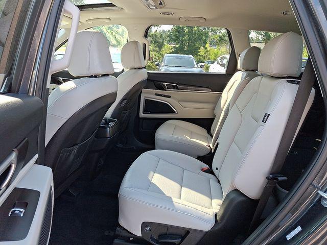 used 2024 Kia Telluride car, priced at $35,962