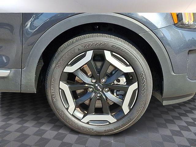 used 2024 Kia Telluride car, priced at $35,962