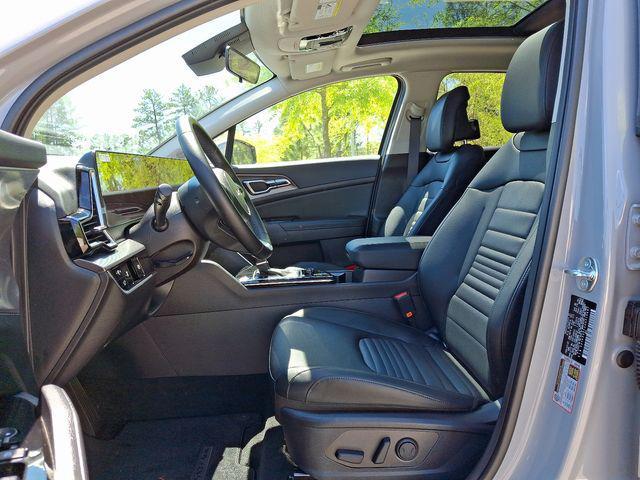 new 2025 Kia Sportage car, priced at $33,847