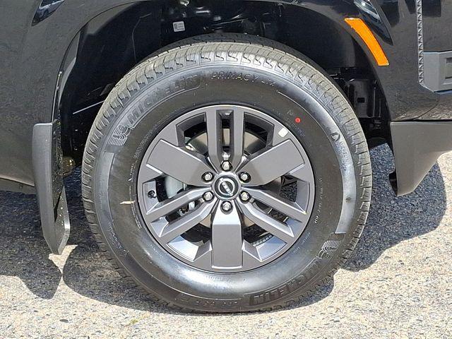 new 2025 Nissan Frontier car, priced at $37,110