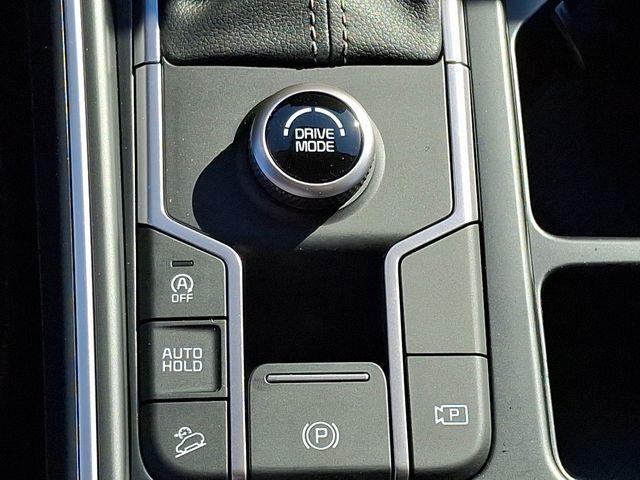 new 2025 Kia Sorento car, priced at $30,390