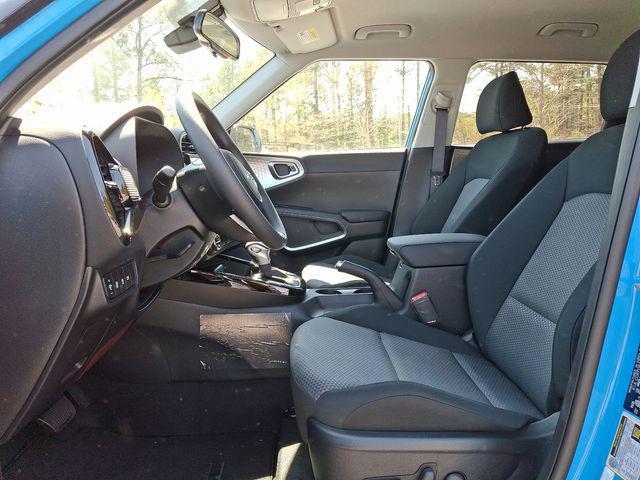 new 2025 Kia Soul car, priced at $23,858