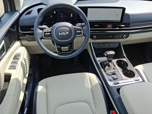 new 2025 Kia Carnival car, priced at $52,095