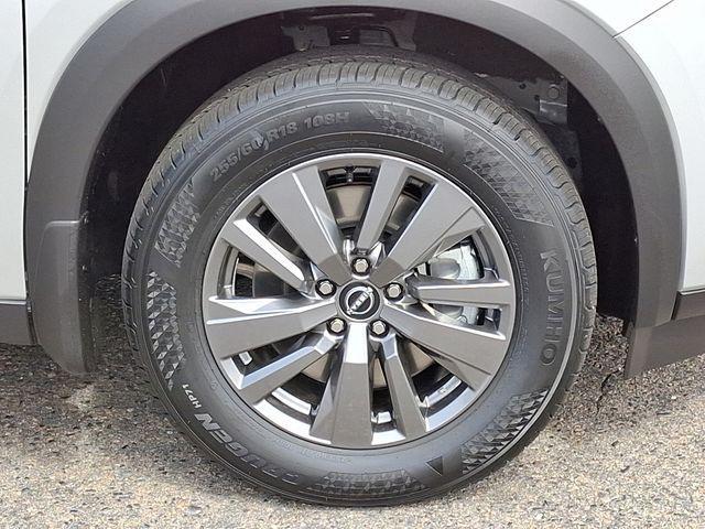 new 2025 Nissan Pathfinder car, priced at $39,839