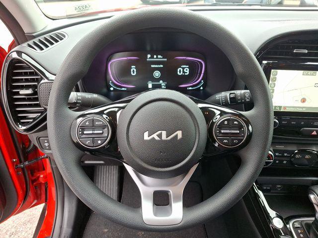 new 2025 Kia Soul car, priced at $23,984