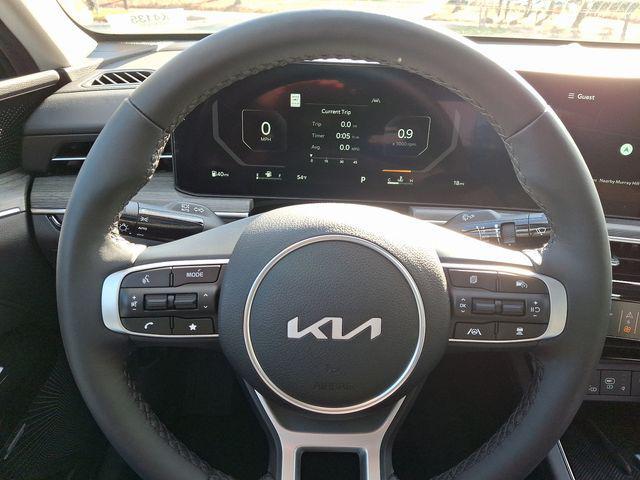 new 2025 Kia K5 car, priced at $33,039