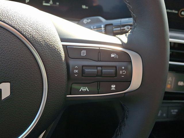 new 2025 Kia K5 car, priced at $33,039