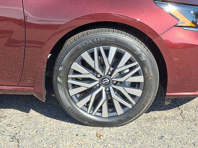 new 2025 Nissan Altima car, priced at $28,177