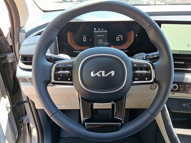 new 2025 Kia Carnival car, priced at $41,399