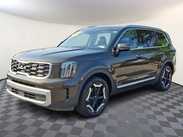 used 2024 Kia Telluride car, priced at $35,995
