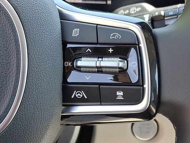 new 2025 Kia Sorento car, priced at $35,977