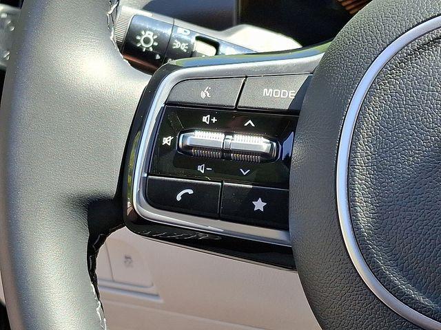 new 2025 Kia Sorento car, priced at $35,977